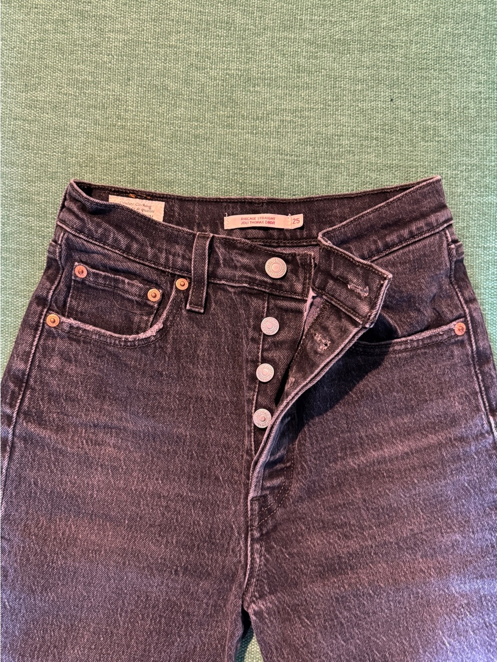 Levi's Women’s Ribcage Black Straight Leg Jeans